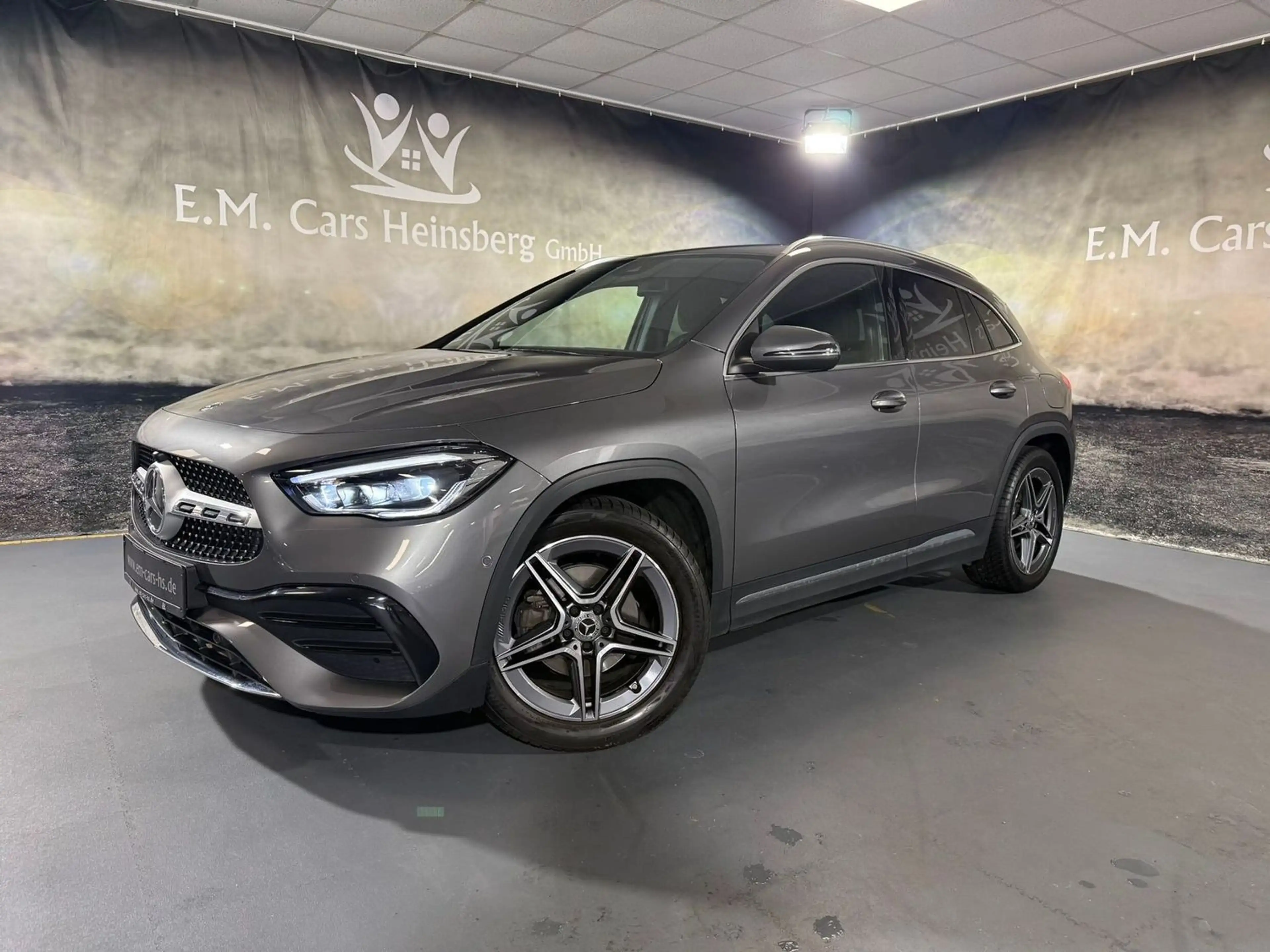 Mercedes-Benz GLA 200 4Matic AMG Line NIGHT AMBIENTE MBUX CarPlay 1.Hand — photo 2