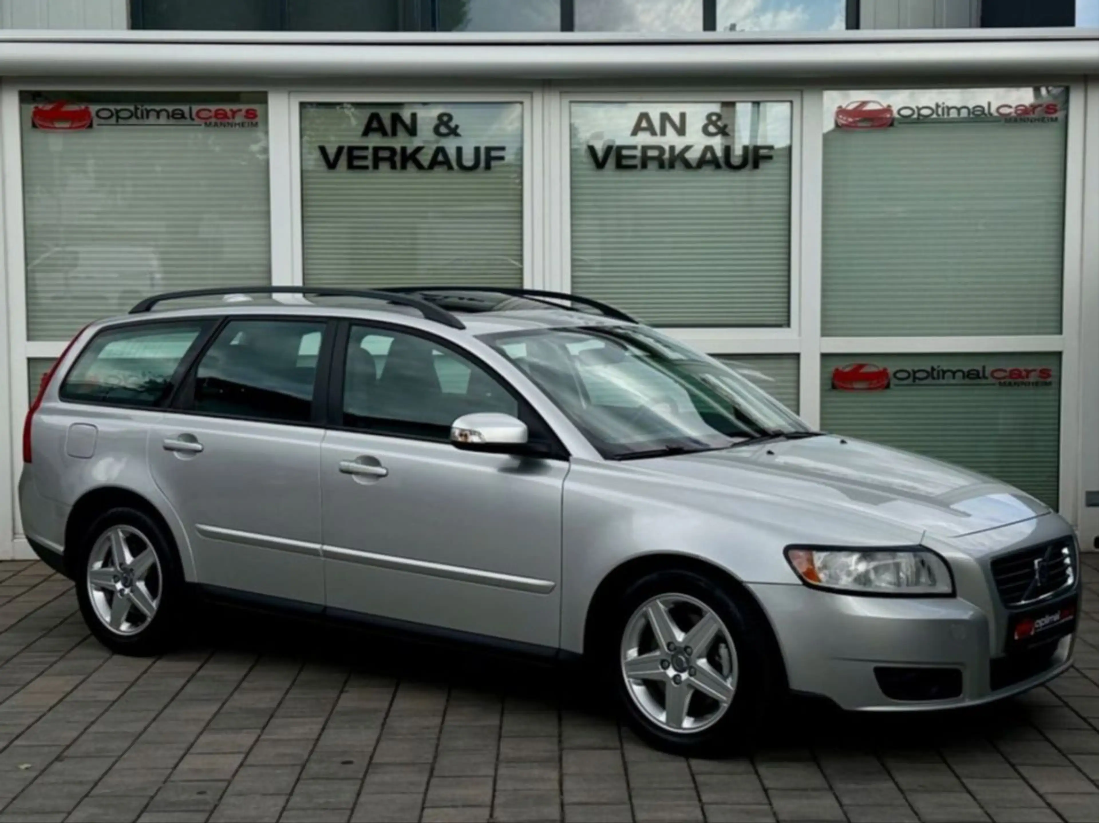 Volvo V50 Kombi 2.4 Kinetic/5 ZYLINDER/AUTM./S-DACH — photo 4