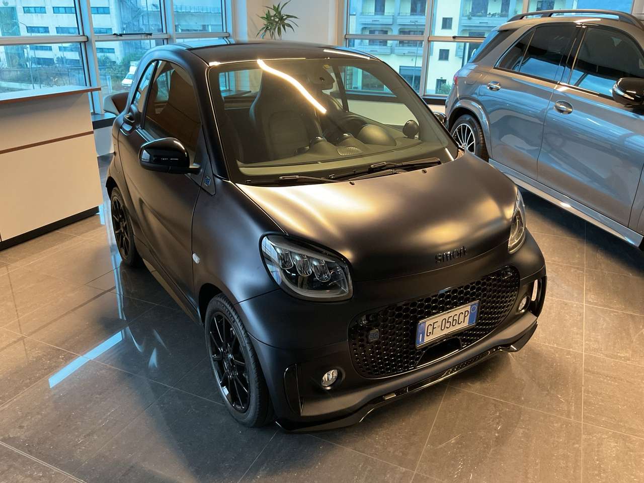 smart forTwo eq bluedawn BRABUS 22kW -PELLE-NAVI-CAMERA-SENSORI
