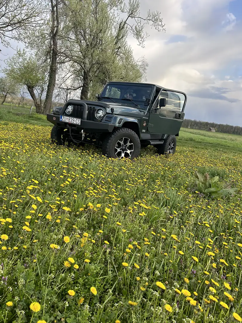 Jeep Wrangler 4.0 Sahara - 1