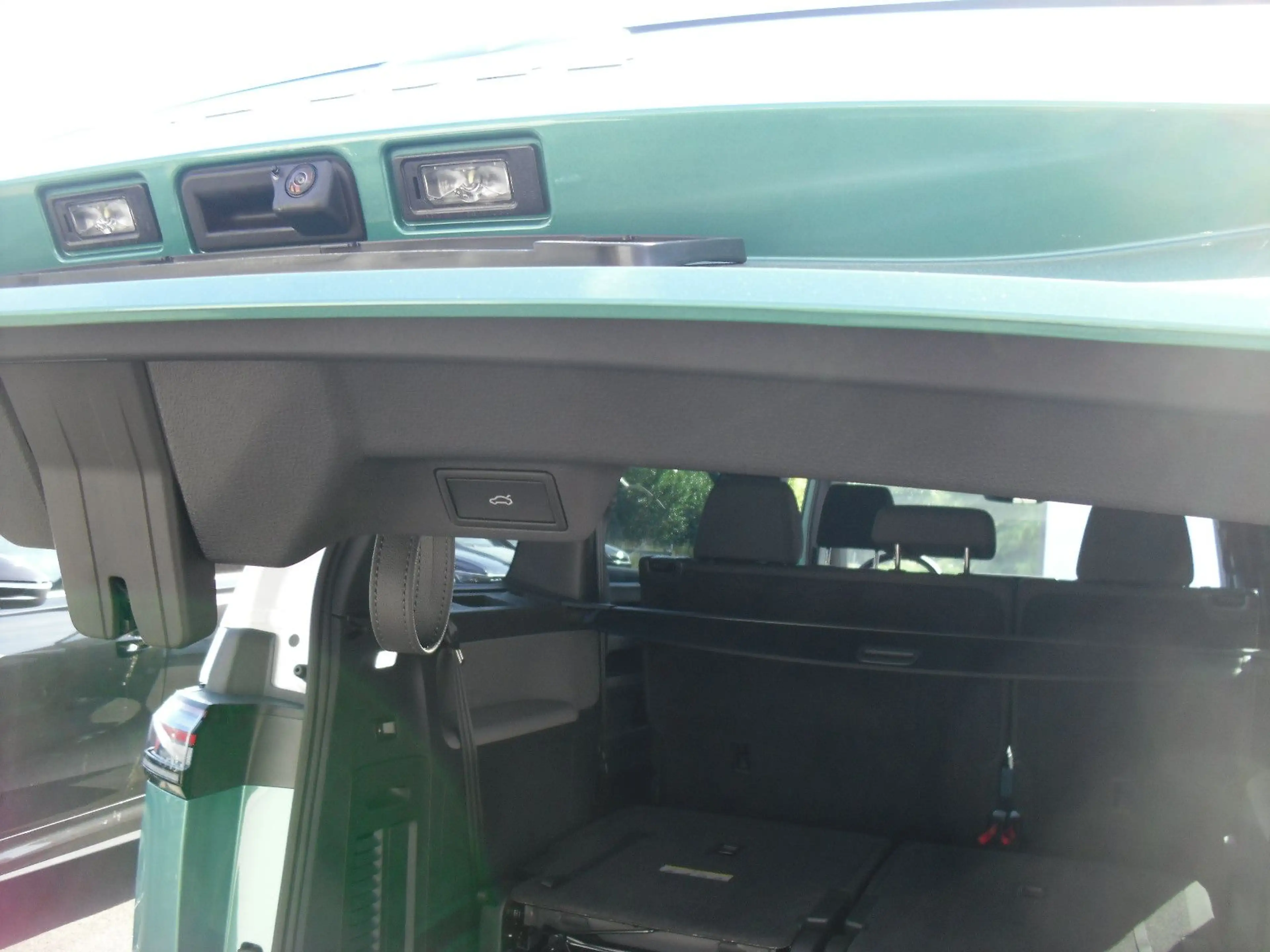Volkswagen ID. Buzz 210 kW LR Pro*HZVR*el.Heckklappe*Matrix* — photo 11