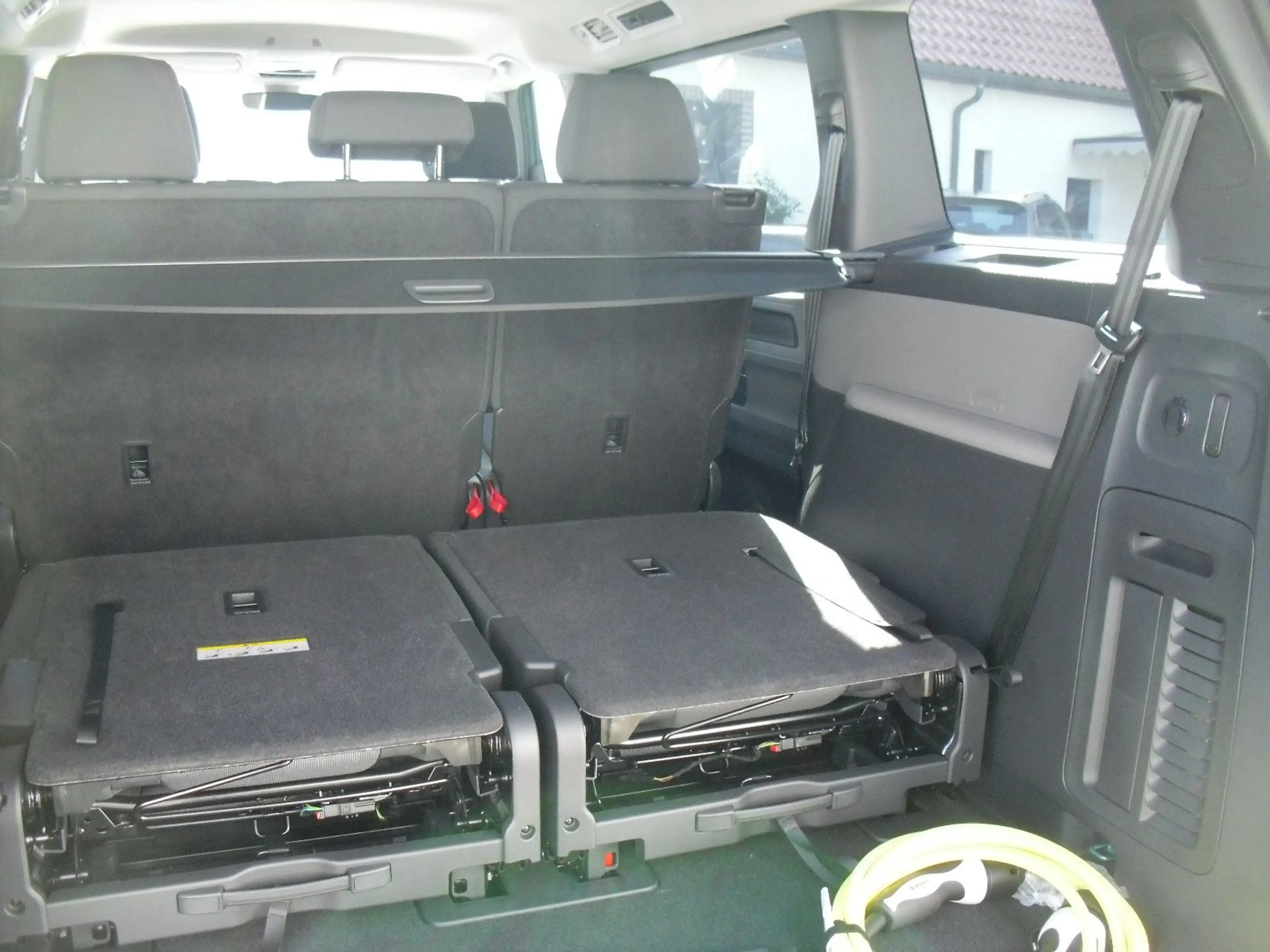 Volkswagen ID. Buzz 210 kW LR Pro*HZVR*el.Heckklappe*Matrix* — photo 8