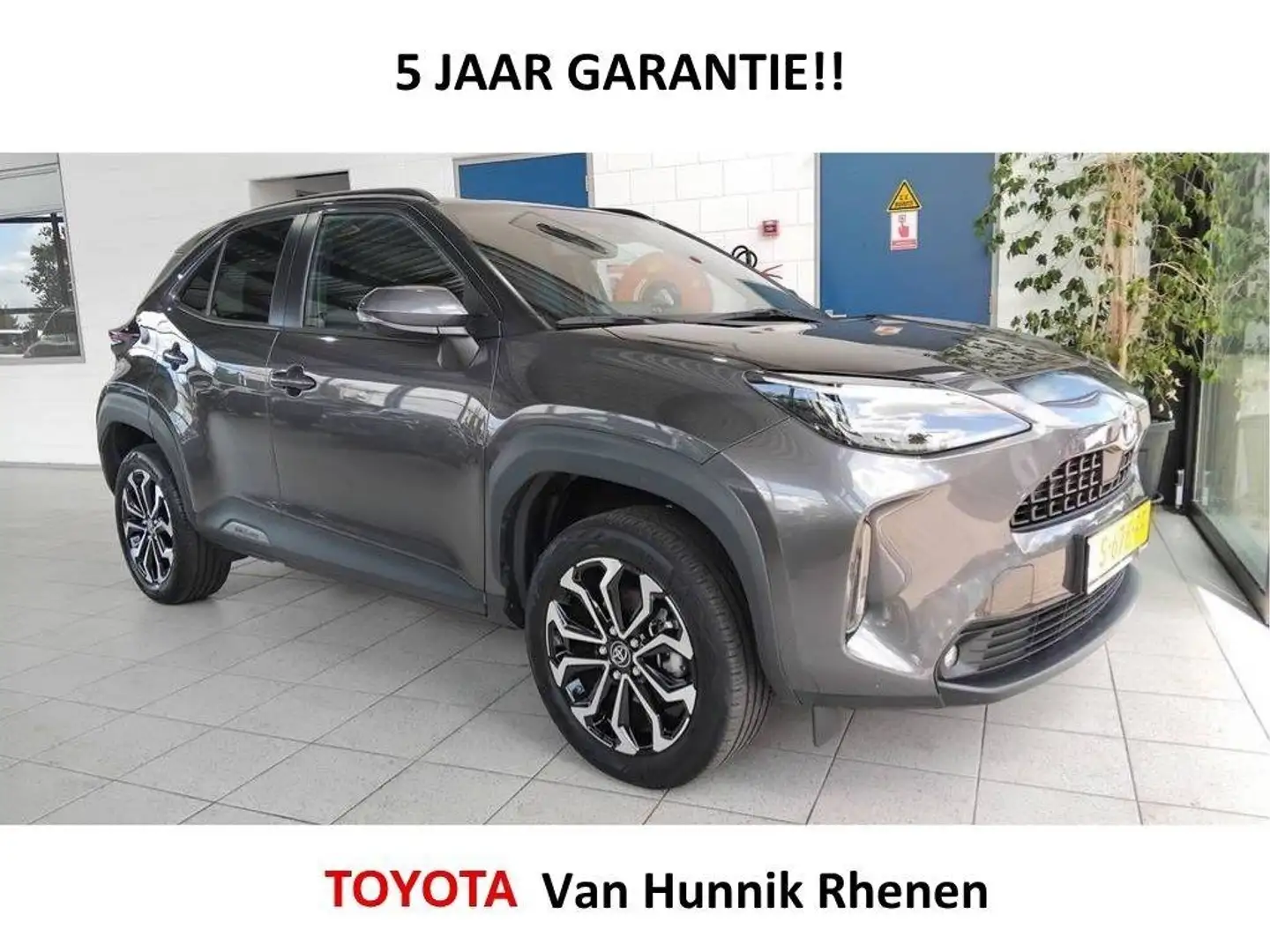 Toyota Yaris Cross 1.5 Dynamic | Trekhaak | Parksens achter | Climat Grijs - 1