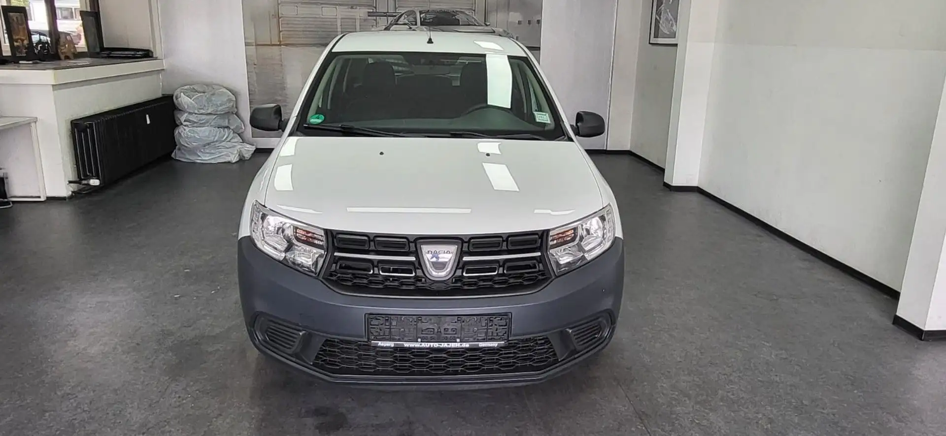 Dacia Sandero SCe 75 Essentiel 77.000 km TÜV 05/2027 Weiß - 2