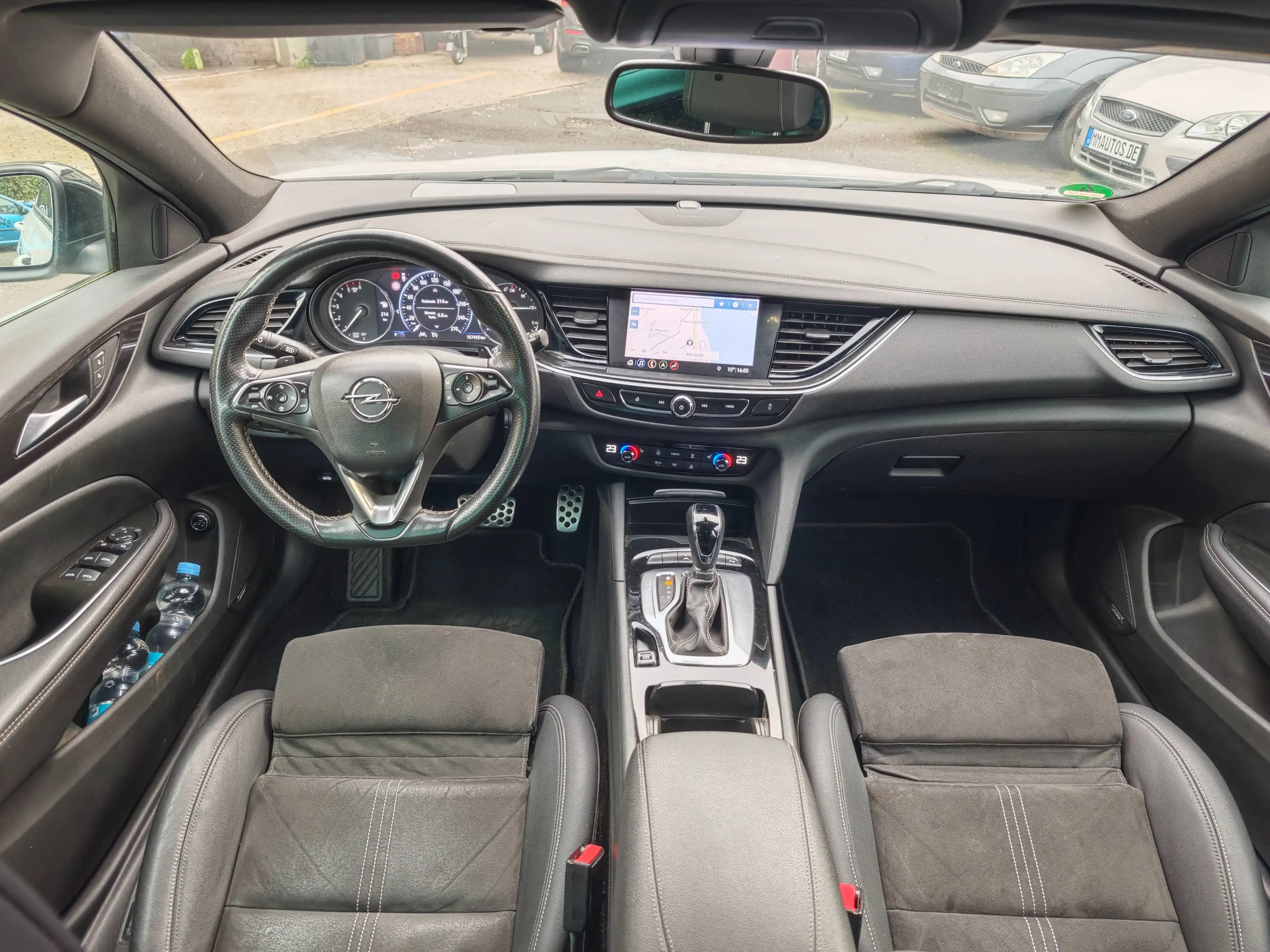 Opel Insignia Ultimate 4x4 WERKSTATTGEPRÜFT TÜV NEU — photo 7