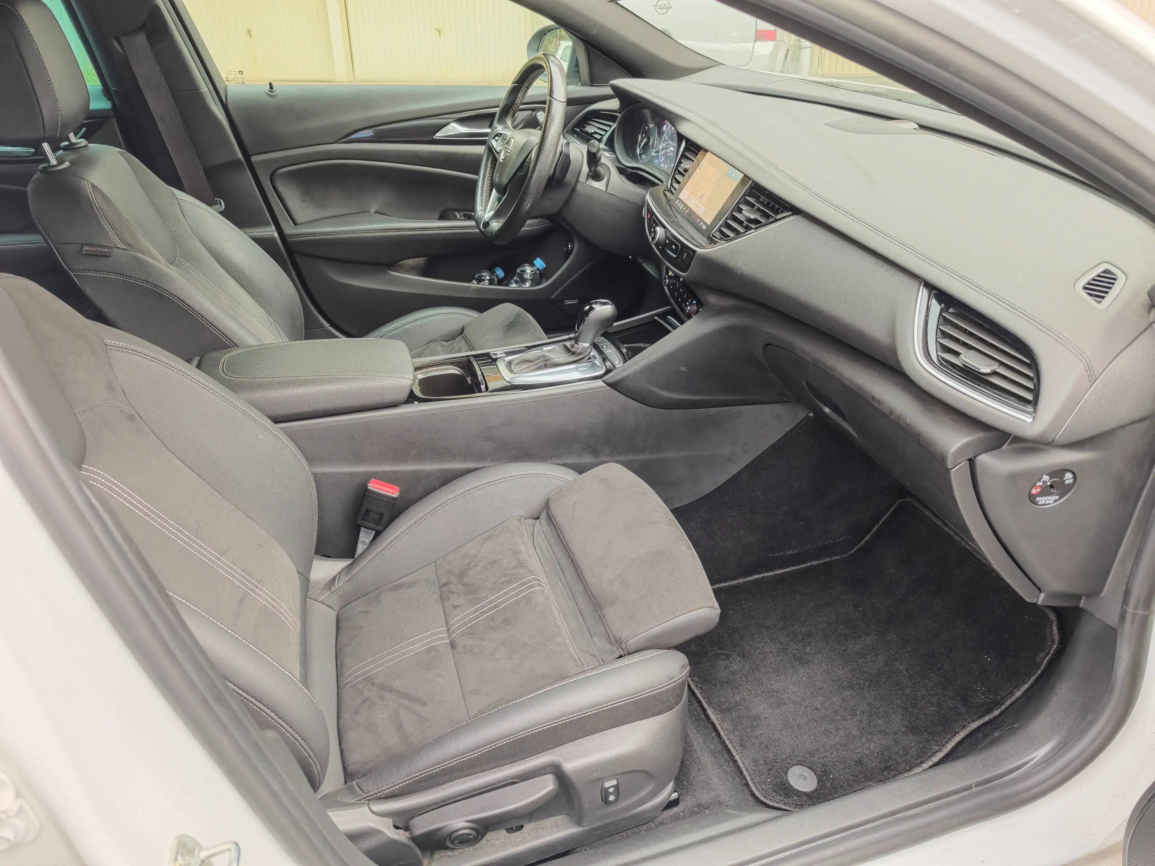 Opel Insignia Ultimate 4x4 WERKSTATTGEPRÜFT TÜV NEU — photo 8