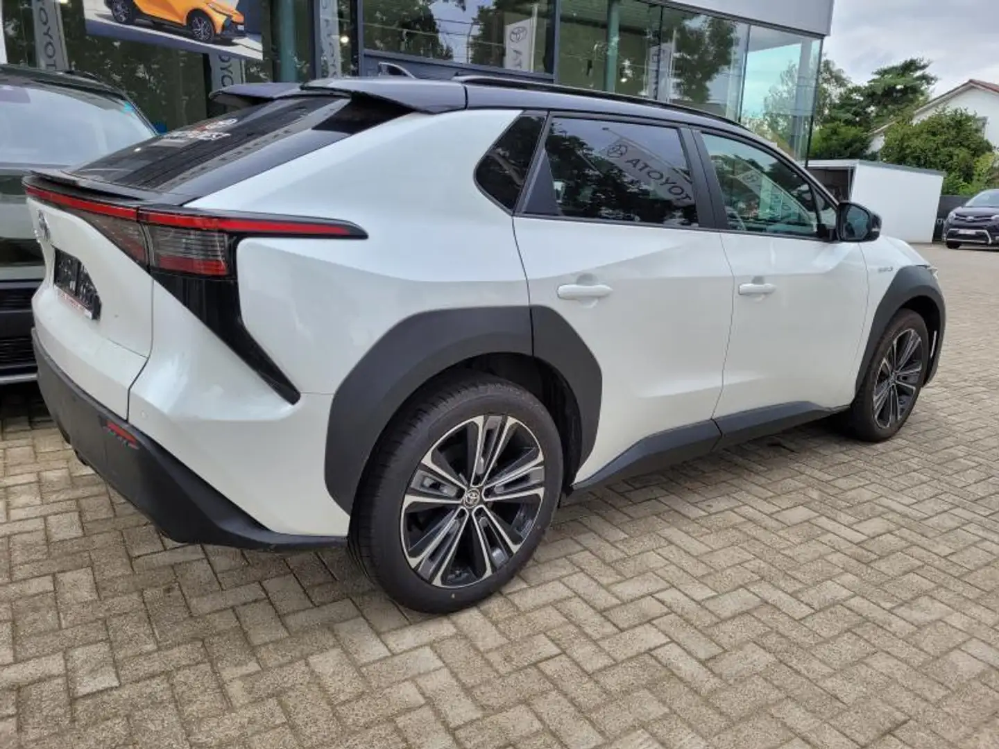 Toyota bZ4X Style DEMO wagen - niet ingeschreven Weiß - 2