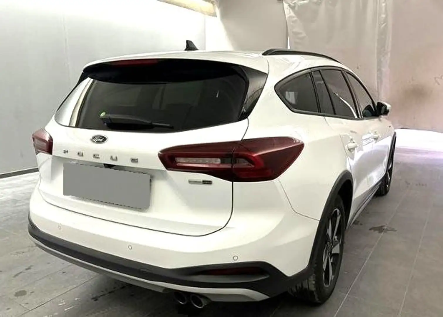 Ford Focus ActiveEcoboost Mild-Hybrid LED LMF NAVI PPS KAMERA Blanc - 2