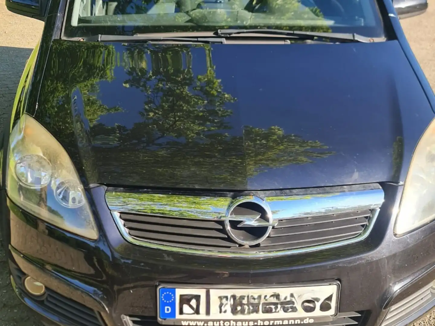 Opel Zafira 1.6 Edition Schwarz - 1