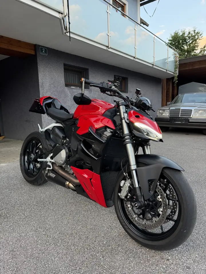 Ducati Streetfighter