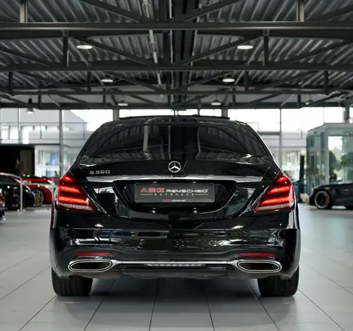 Mercedes-Benz S-Class view 7