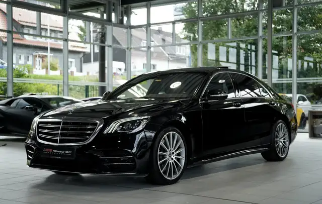 Mercedes-Benz S-Class view 3