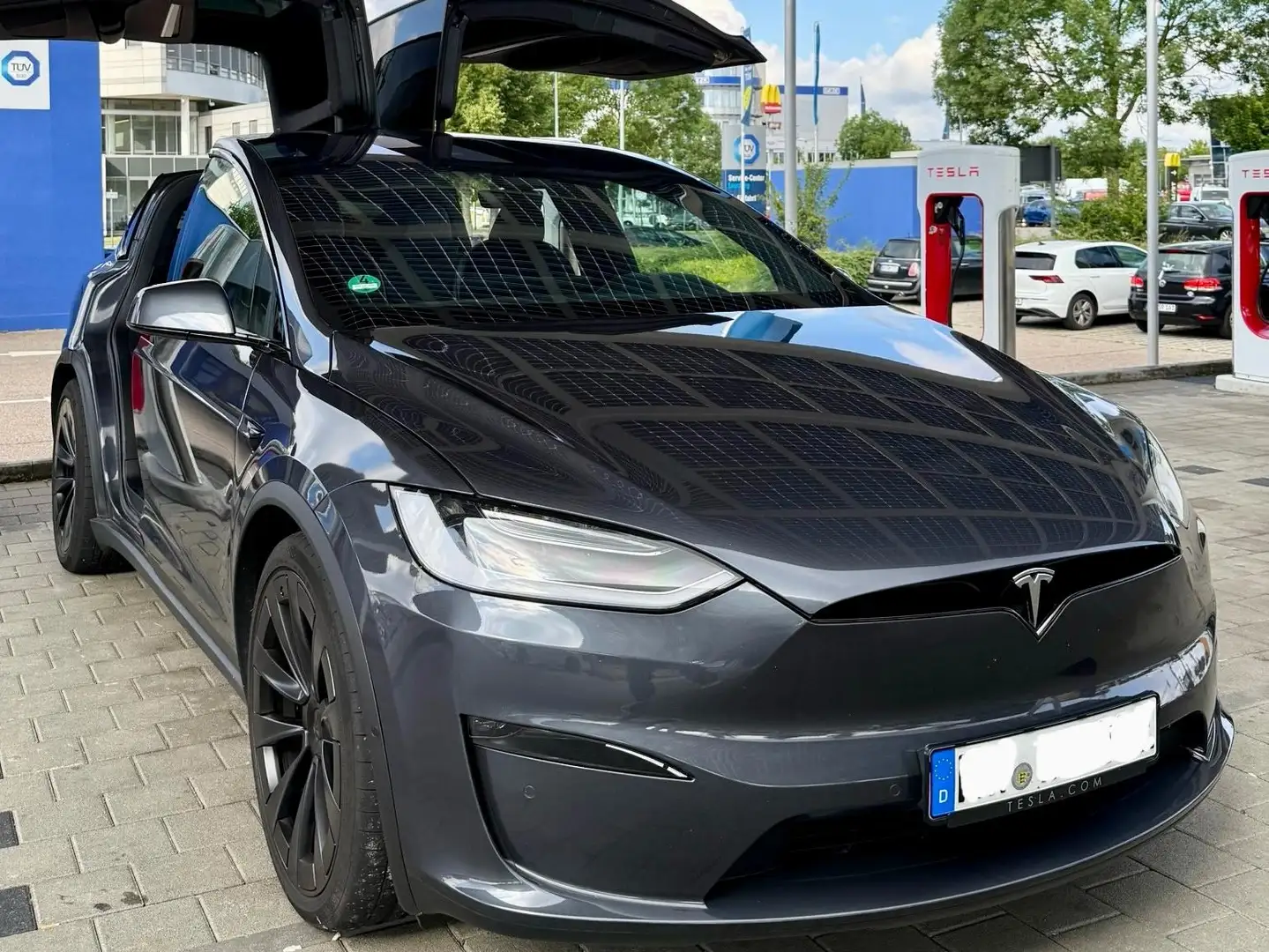 Tesla Model X Model X Plaid Schwarz - 1