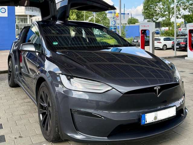 Imagine Tesla Model X Model X Plaid