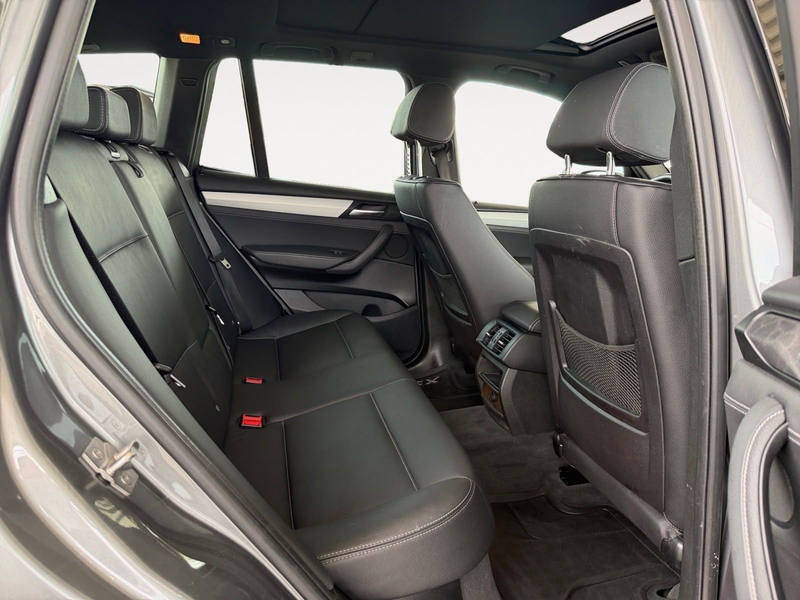 BMW X3 xDrive 30 d M-Paket Leder Kamera Panorama — photo 14