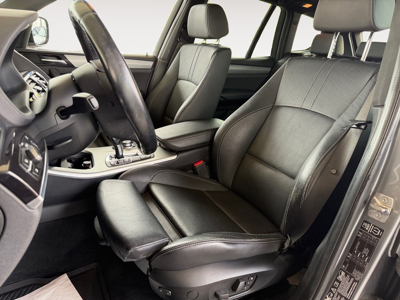 BMW X3 xDrive 30 d M-Paket Leder Kamera Panorama — photo 10