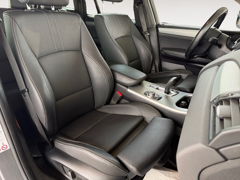BMW X3 xDrive 30 d M-Paket Leder Kamera Panorama — photo 11