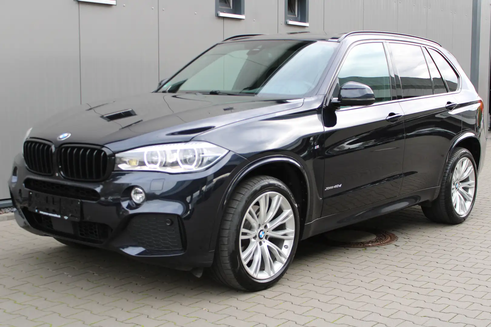 BMW X5 xDrive 40d Sport-Paket M Neuer Motor mit Garantie Noir - 1