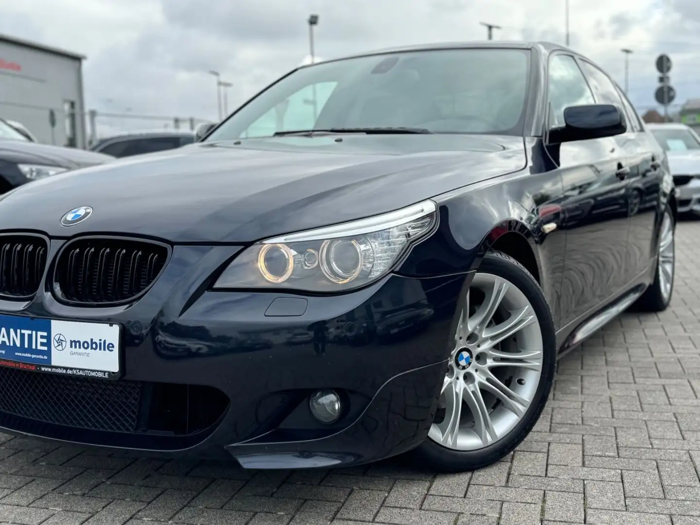BMW 525 d 3.0 M-Paket*T-Leder*Navi*Bi-Xenon*Original* Schwarz - 2