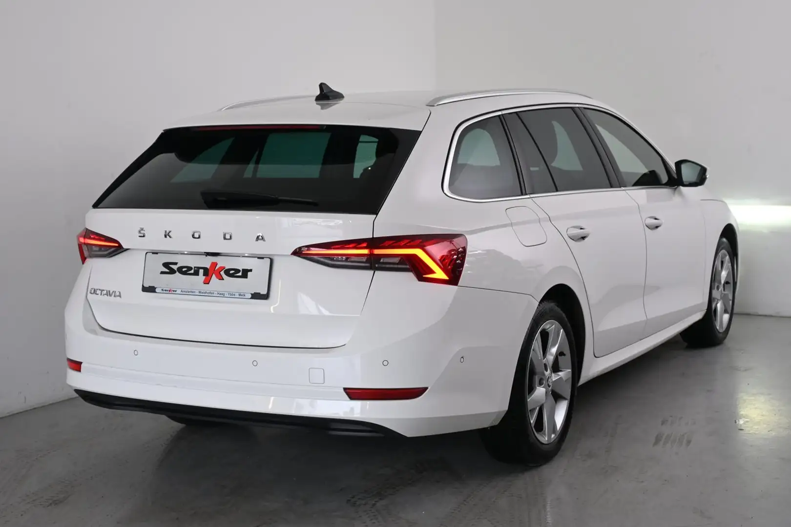 Skoda Octavia Style TDI DSG Weiß - 2
