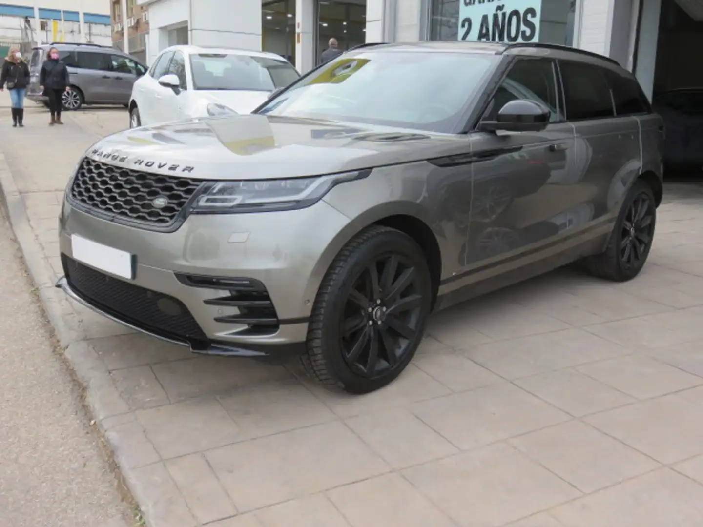 Land Rover Range Rover Velar 3.0D R-Dynamic HSE 4WD Aut. 300 Marrón - 2