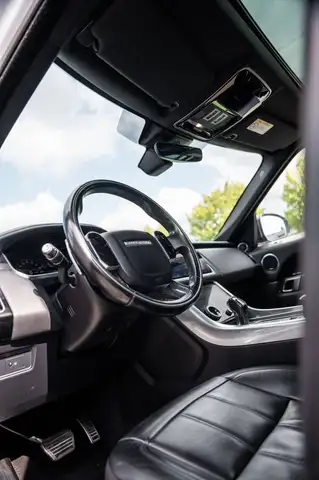 Land Rover Range Rover Sport view 16