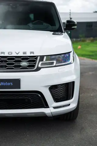 Land Rover Range Rover Sport view 3