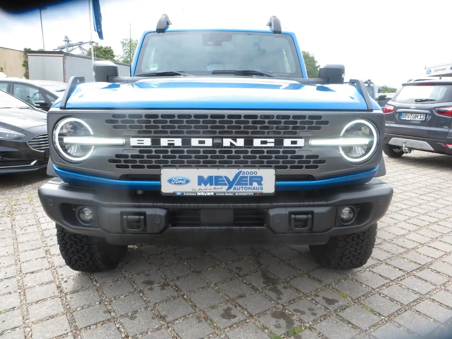 Ford Bronco Badlands e-4WD Blau - 2