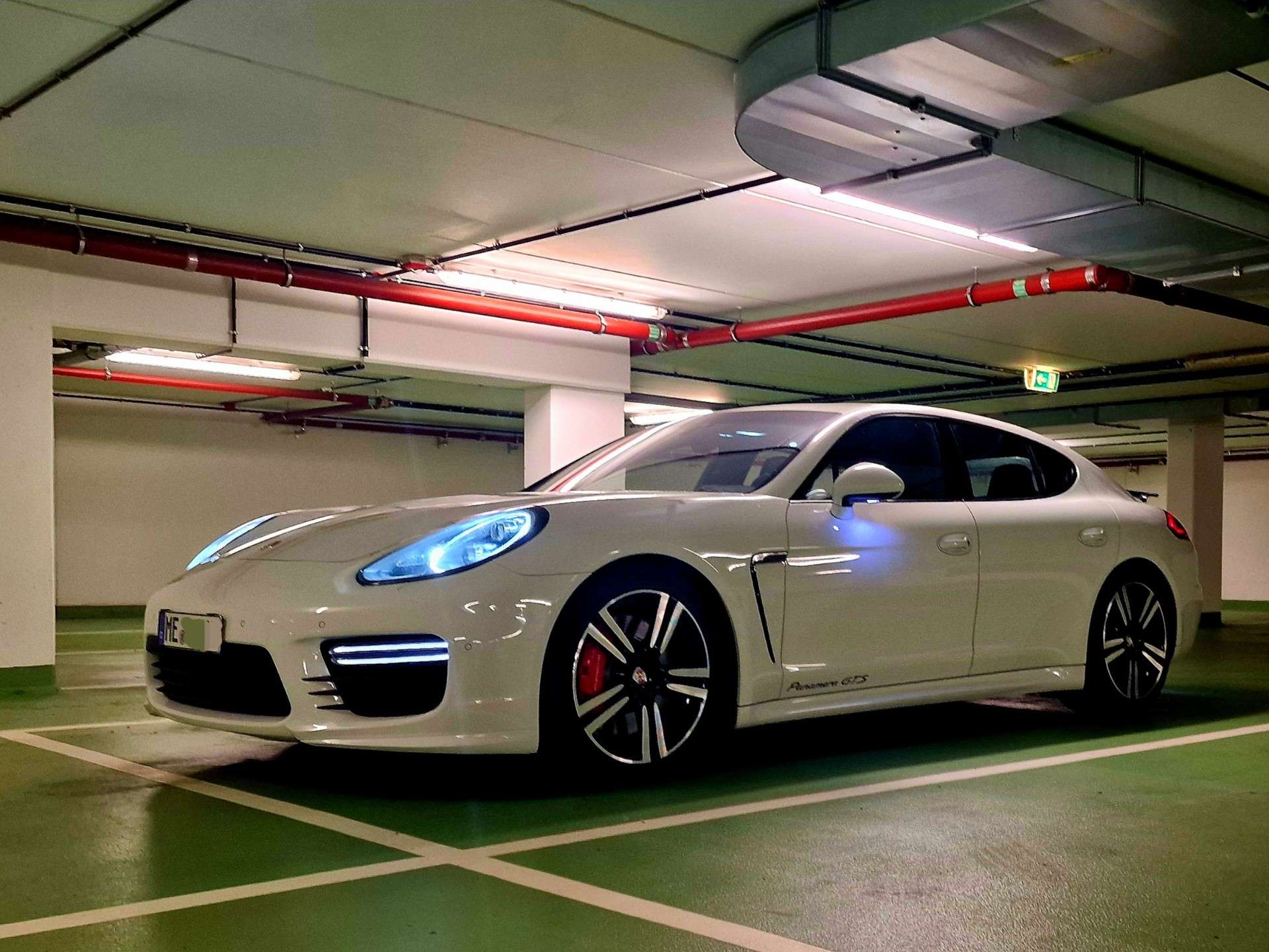 Second hand Porsche Panamera 