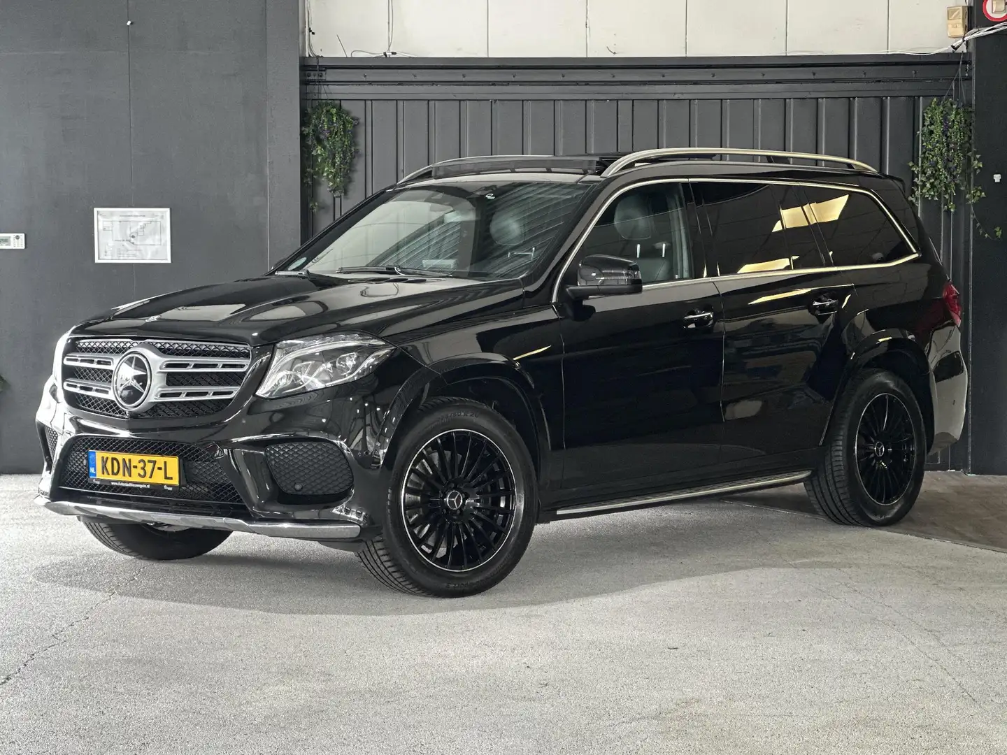 Mercedes-Benz GLS 500 4MATIC | Trekhaak | Panoramadak | Harman/Kardon | Schwarz - 1