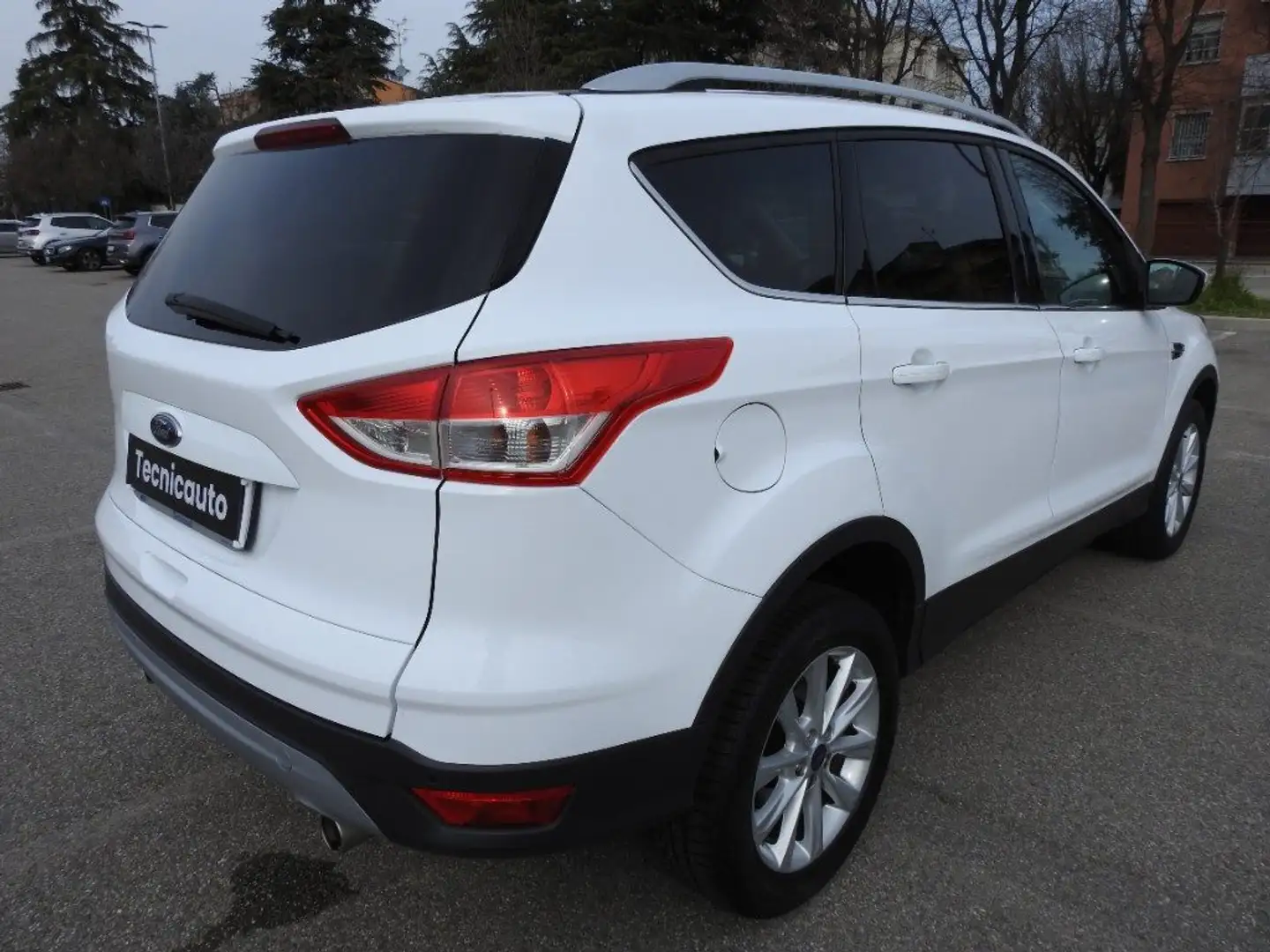 Ford Kuga 2.0 TDCI 150 CV S&S 4WD Titanium Wit - 2