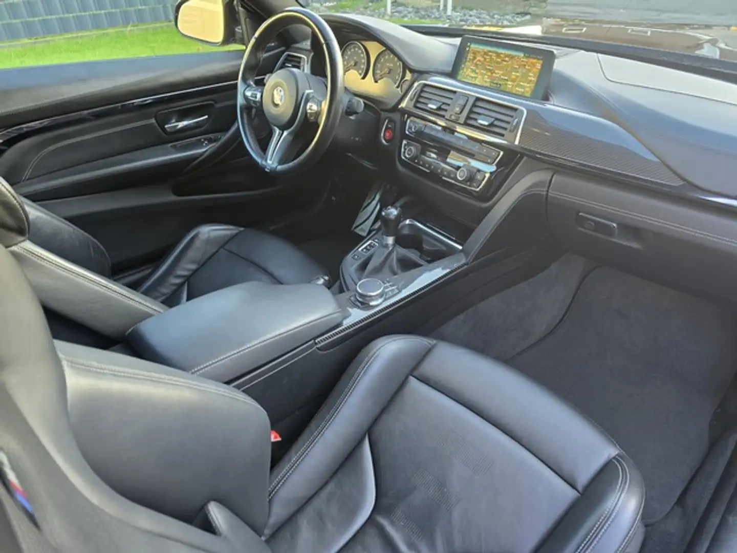 BMW M4 competition Coupe Schalter H&K Carbon Kamera Černá - 2