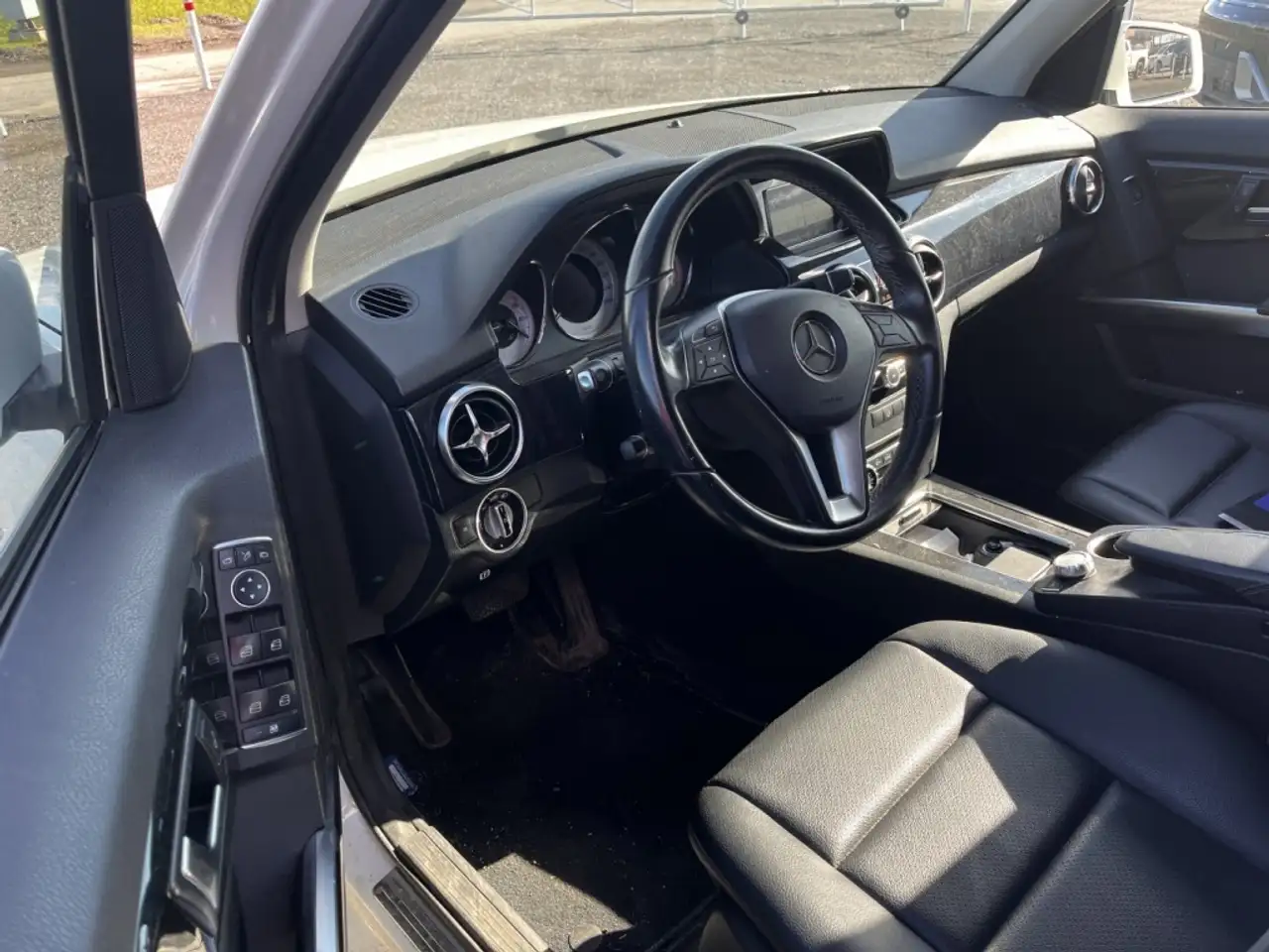 Mercedes-Benz GLK-Class снимка Mercedes-Benz GLK-Class