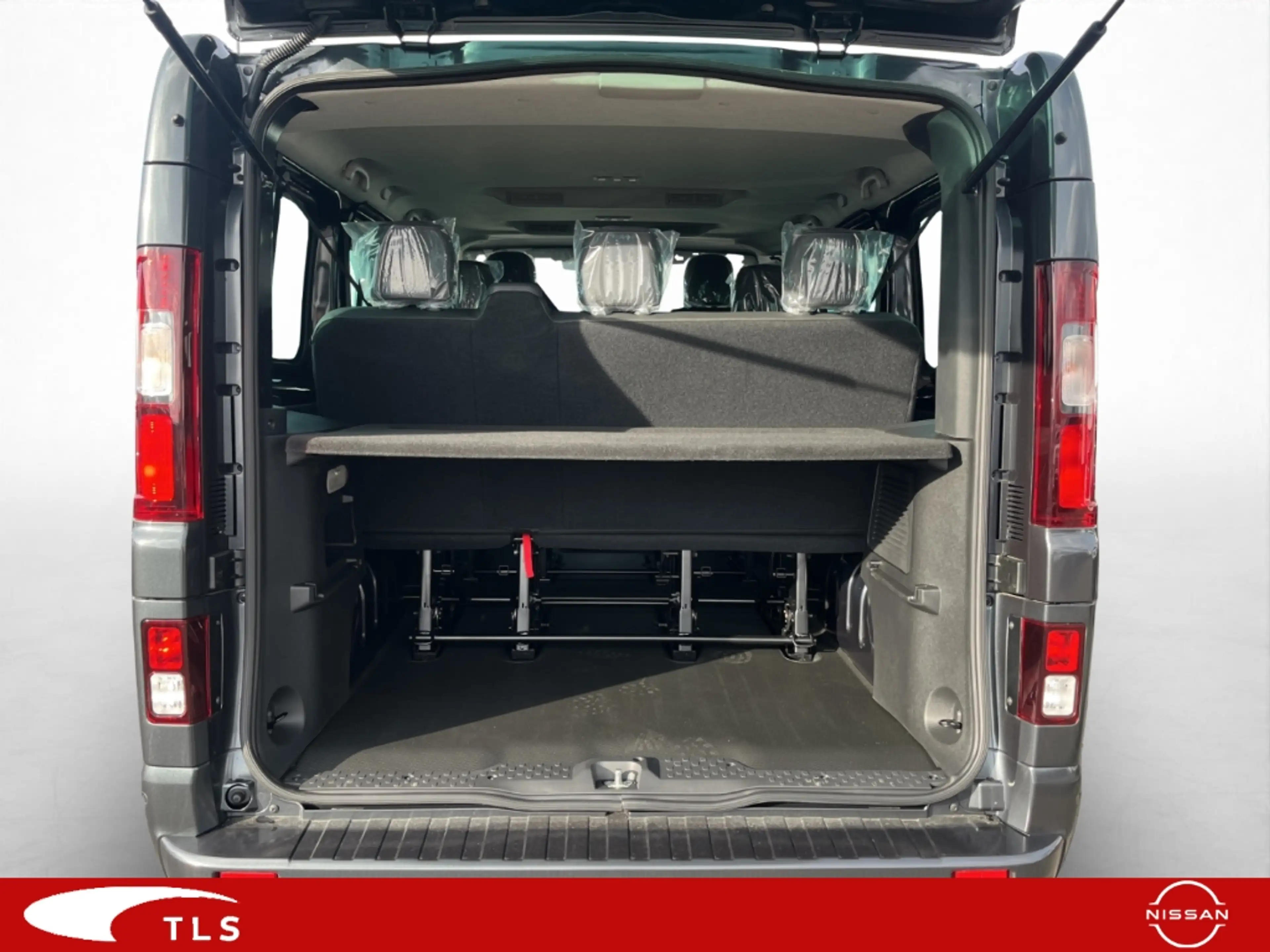 Nissan Primastar Kombi L1H1 2,8t Tekna 2 Navi 360 Kamera LED Apple — photo 14