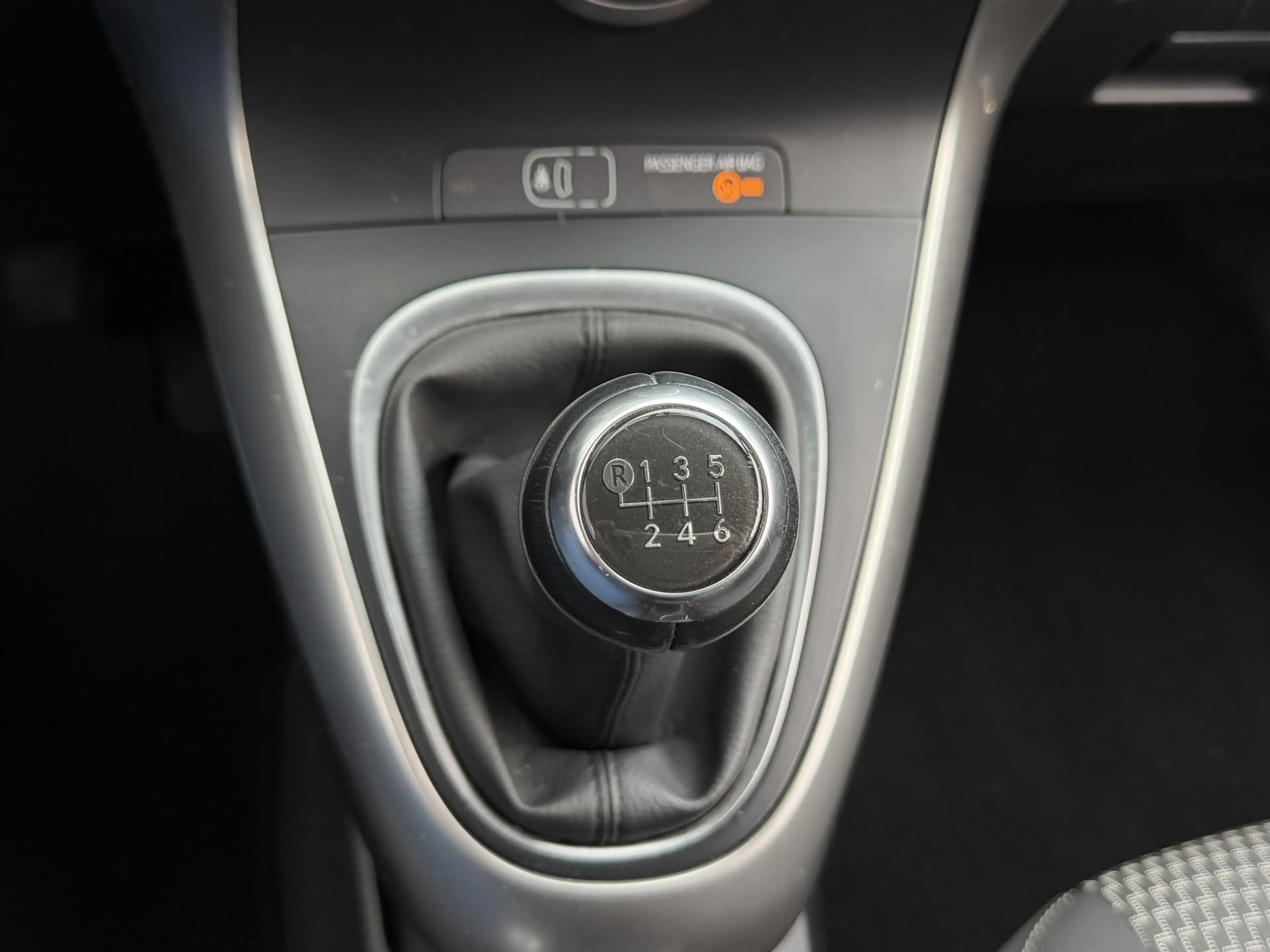 Toyota Verso 2.0 D-4D Business I Grijs Kenteken I Navi I Camera — photo 18