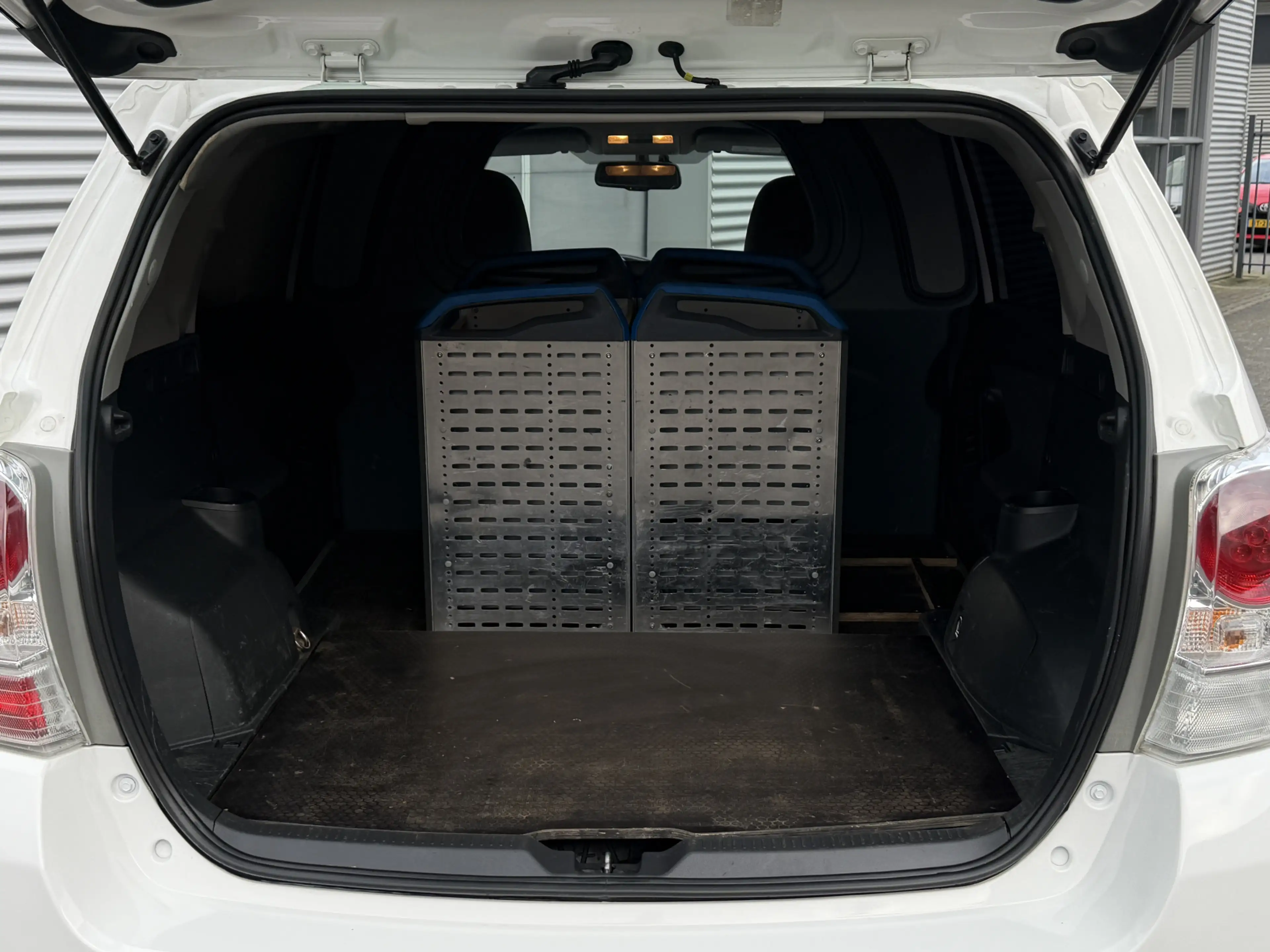 Toyota Verso 2.0 D-4D Business I Grijs Kenteken I Navi I Camera — photo 10