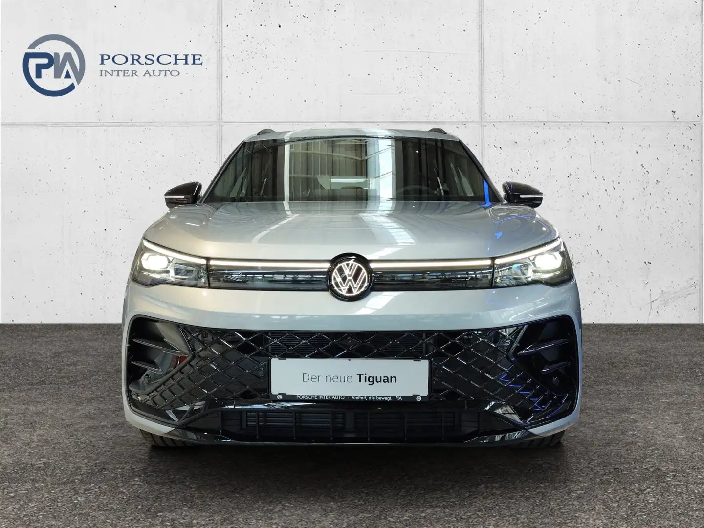 Volkswagen Tiguan Sport TDI DSG Silber - 2