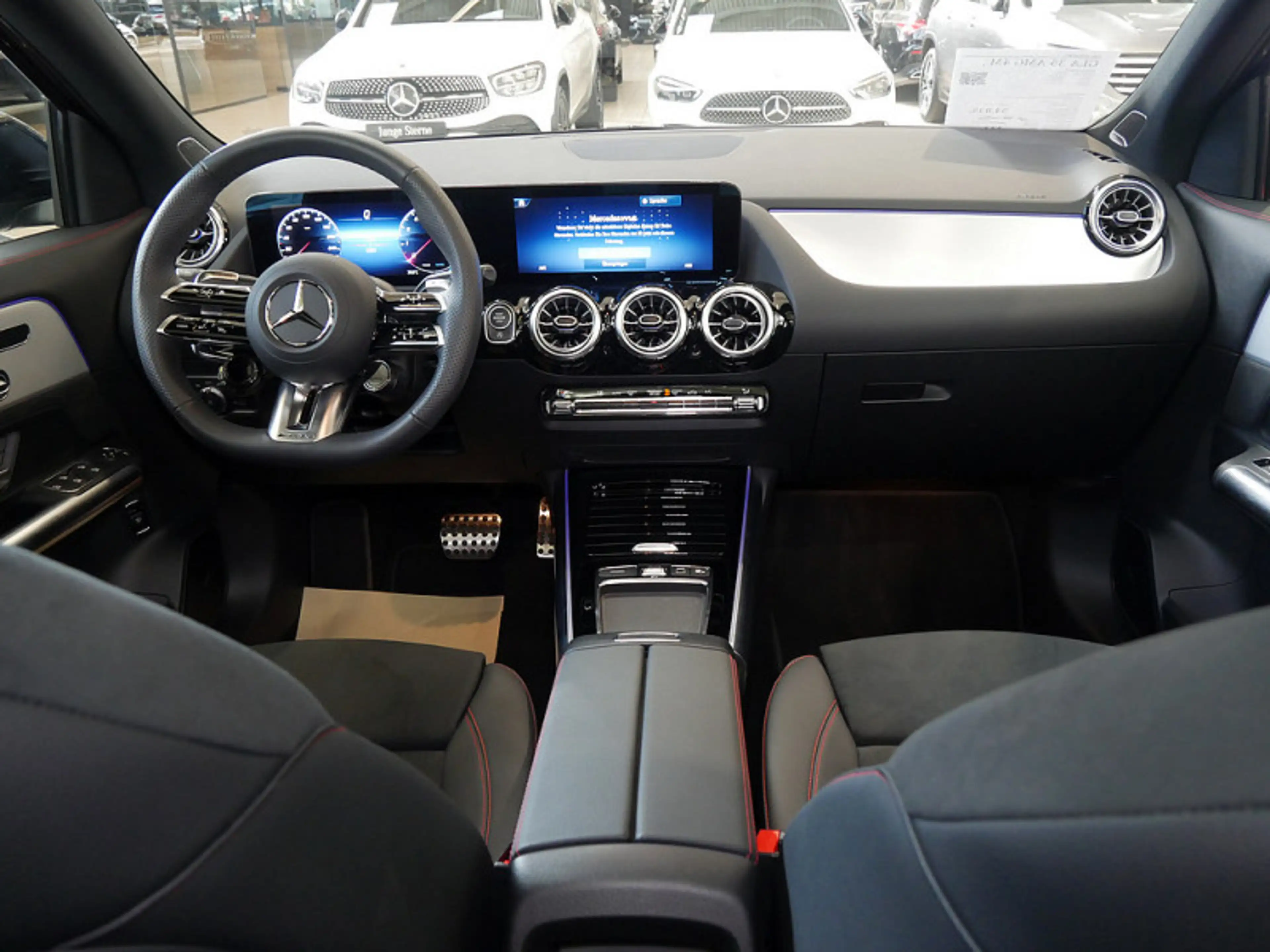 Mercedes-Benz A 35 AMG GL 4M , AMG BURM NIGHT MEMO MULTI 360 — photo 9
