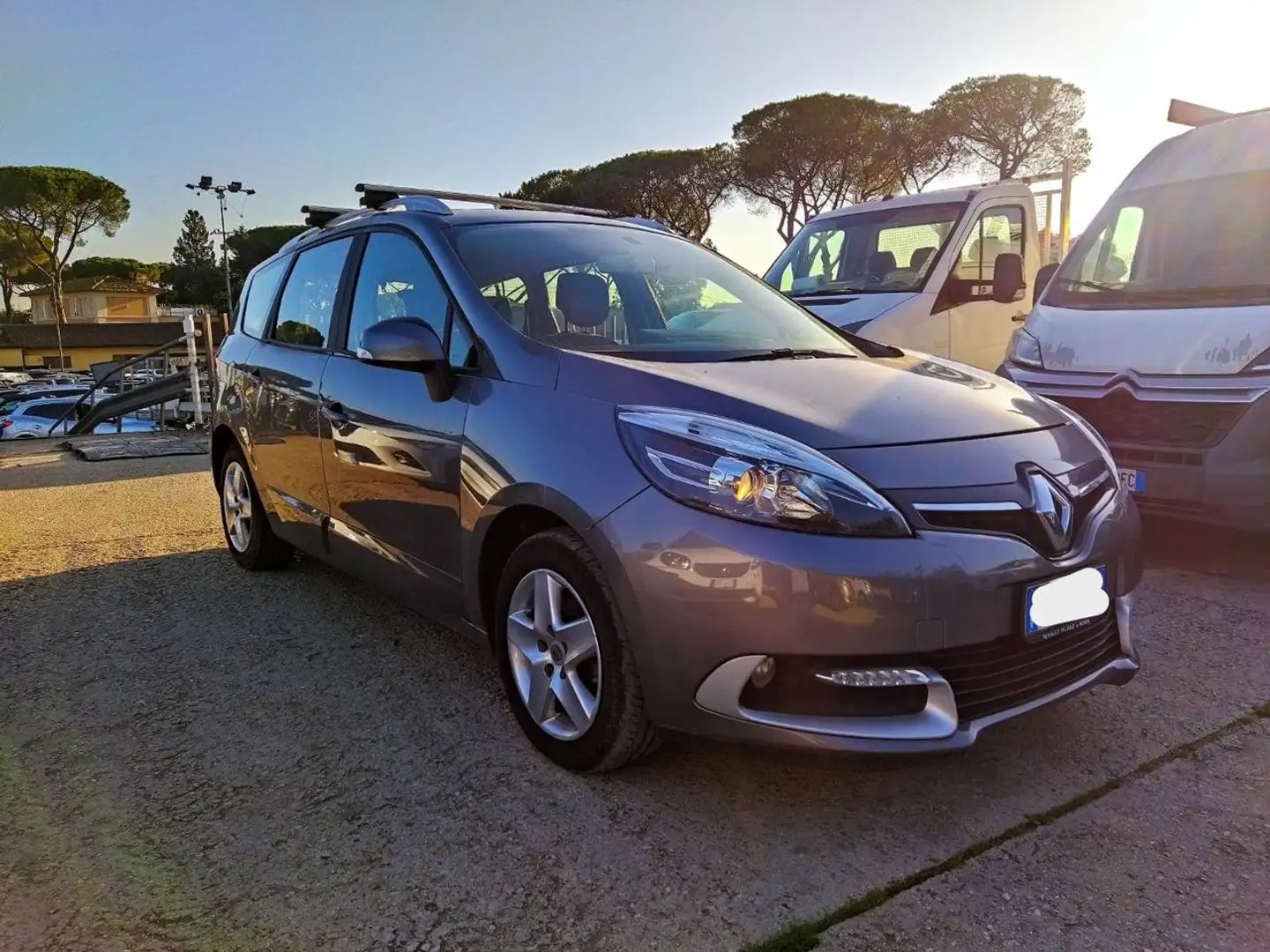 Renault Grand Scenic 1.5d 7 POSTI 110cv START/STOP CRUISECONTROL Grigio - 2