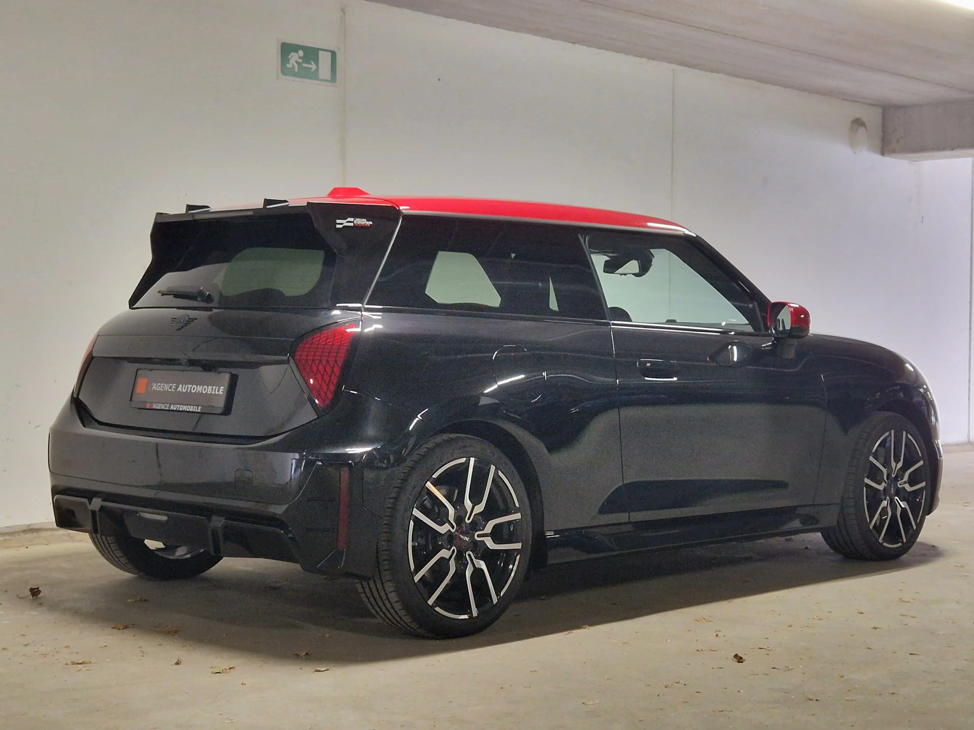 MINI Cooper E Pack John Cooper Works - Garantie 02/2028 — photo 4