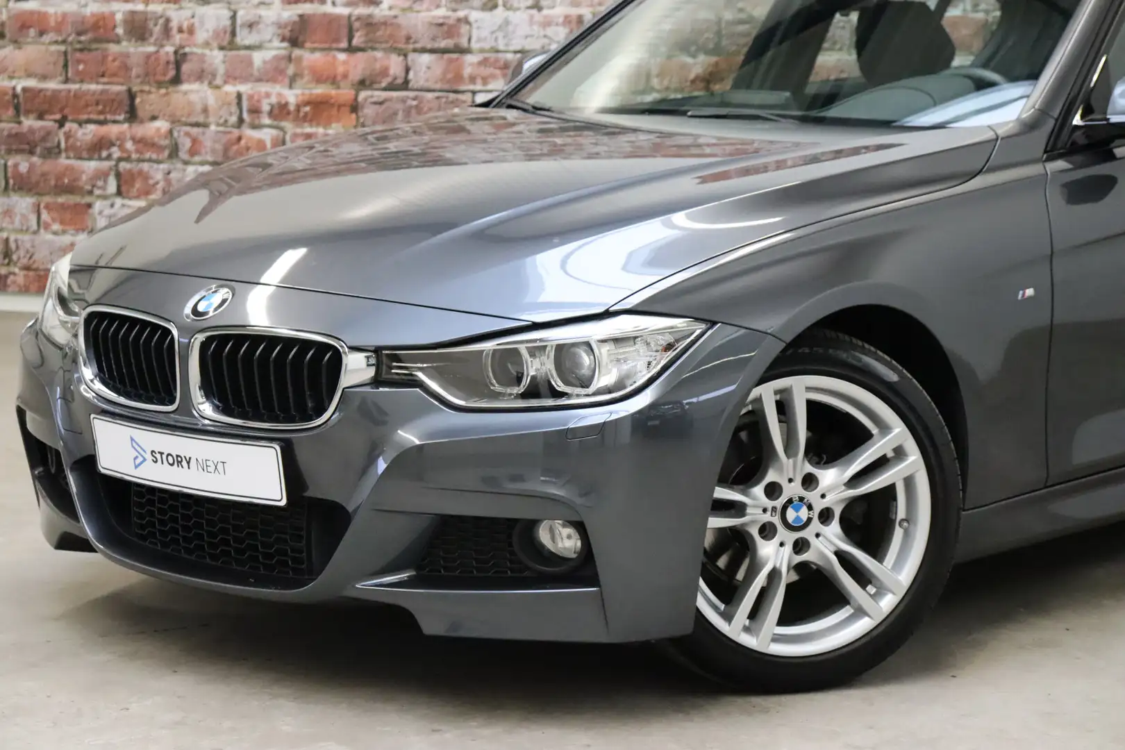 BMW 316 3 Serie Sedan 316i Executive M Sport Pakket / Navi Gris - 2
