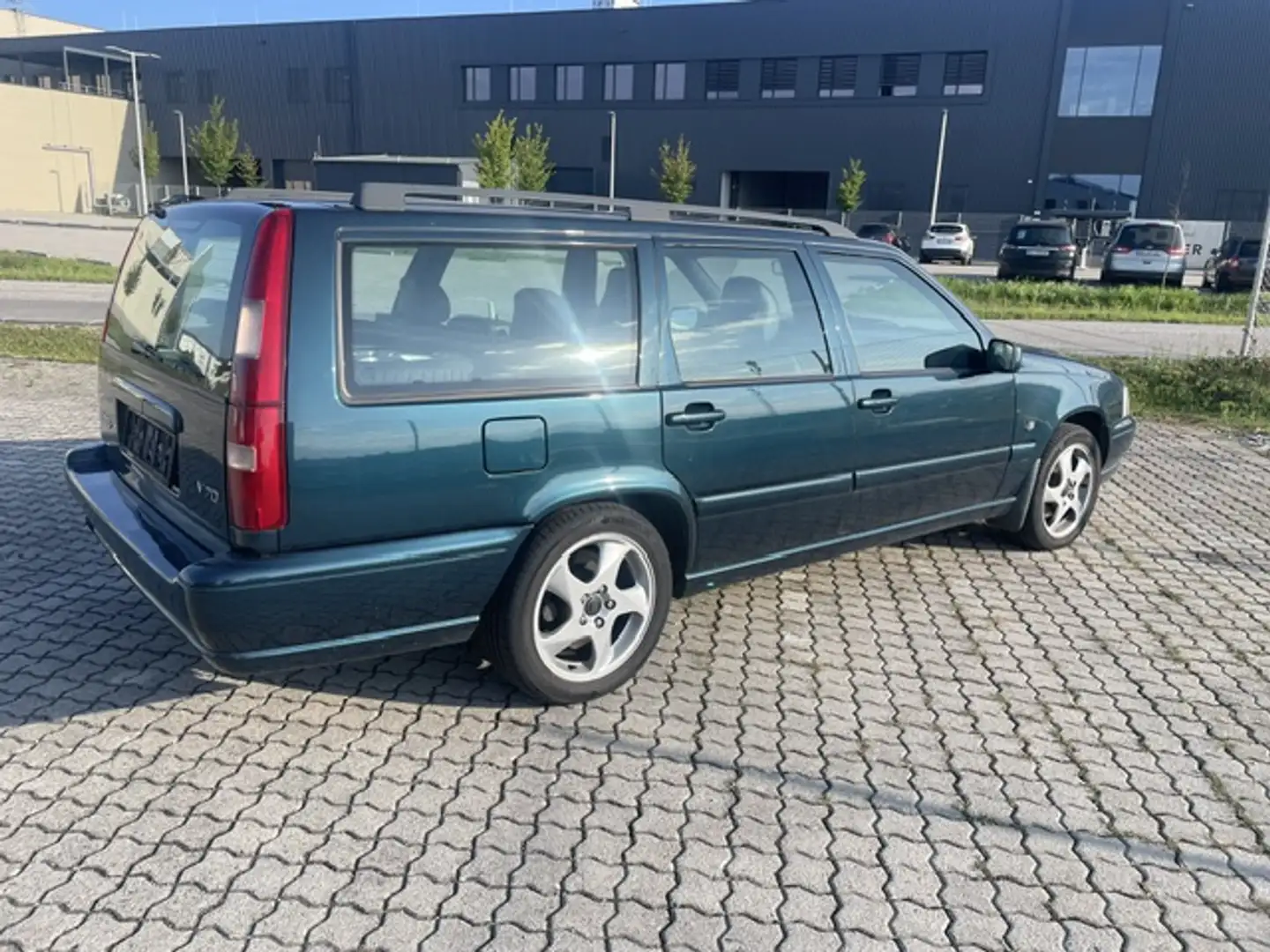 Volvo V70 V70 2,5-10V Klassik Blau - 2