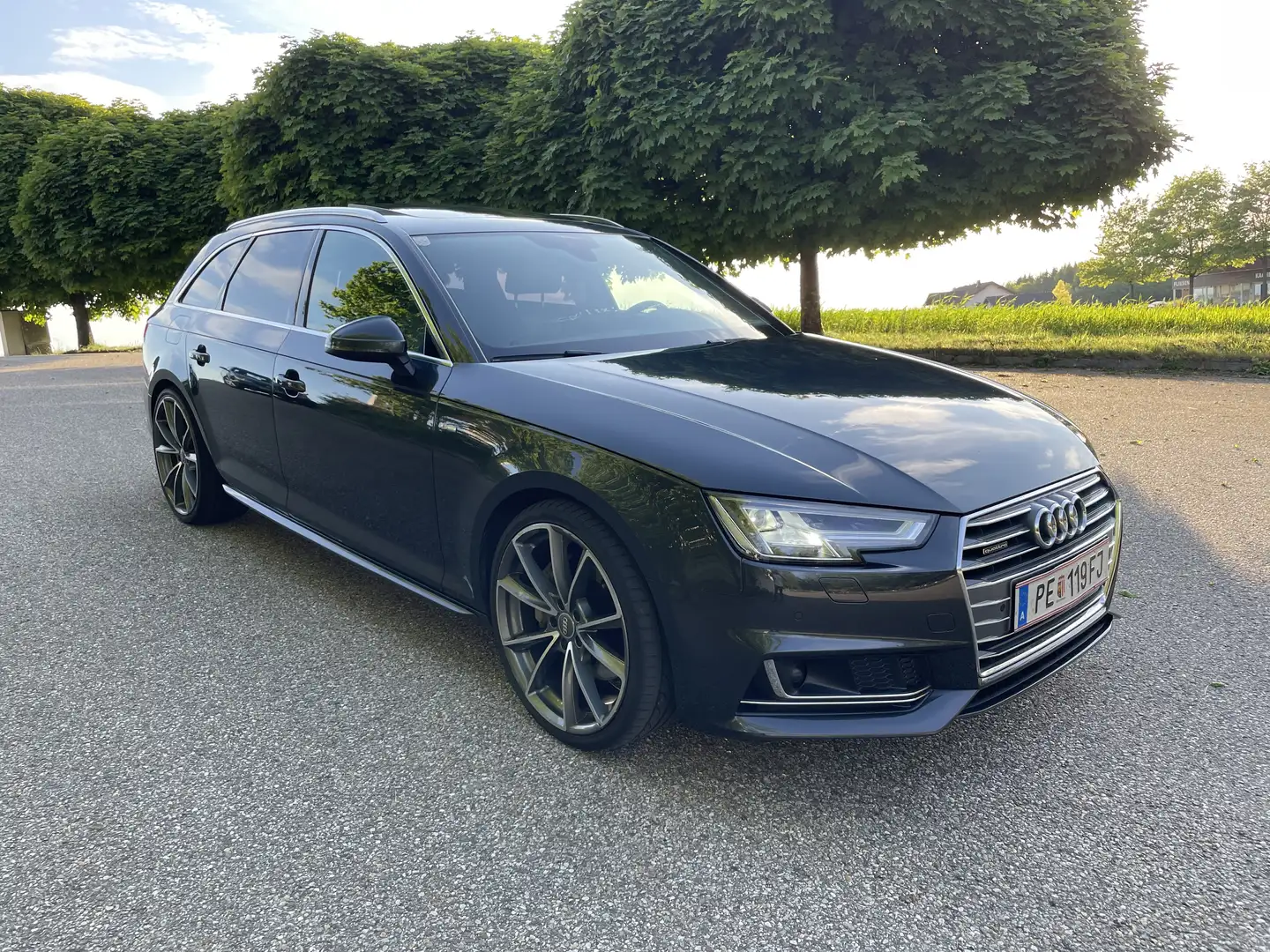 Audi A4 Avant 2,0 TFSI quattro Sport S-tronic - 2