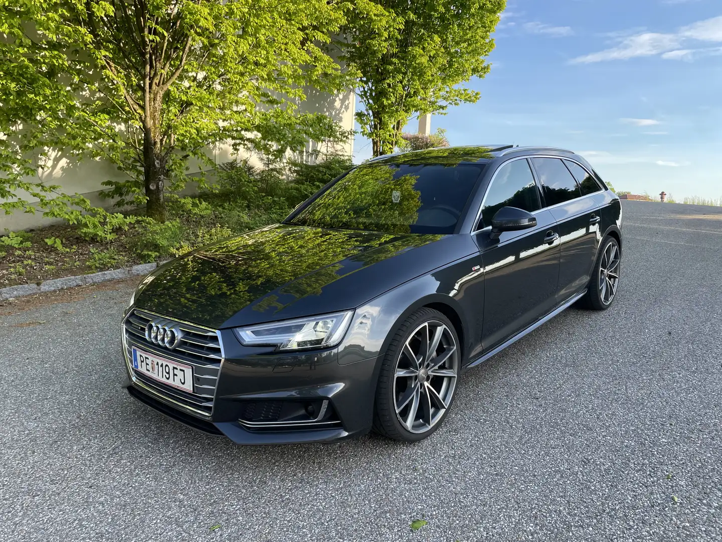 Audi A4 Avant 2,0 TFSI quattro Sport S-tronic - 1
