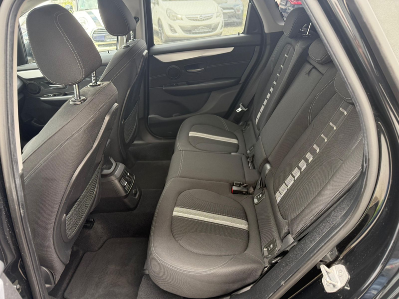 BMW 218 218 d Active Tourer LED*Navi*AHK*Sitzheizung — photo 17