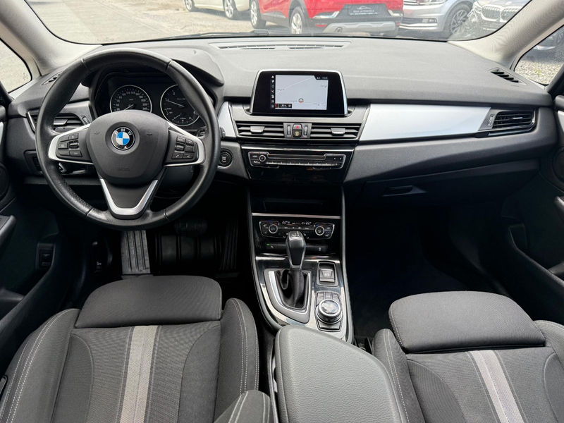 BMW 218 218 d Active Tourer LED*Navi*AHK*Sitzheizung — photo 11