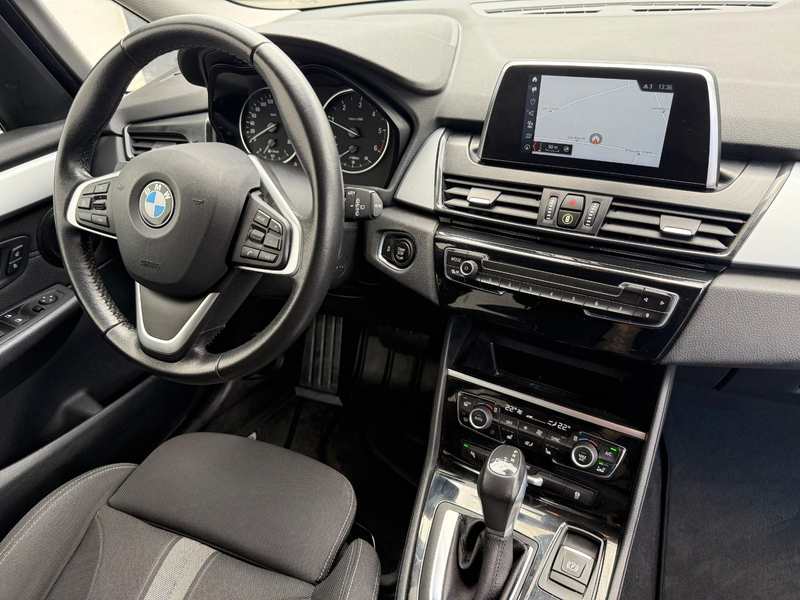 BMW 218 218 d Active Tourer LED*Navi*AHK*Sitzheizung — photo 13