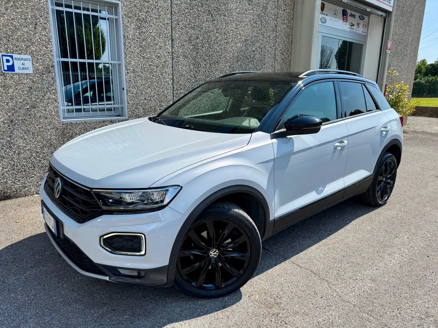 Volkswagen T-Roc 1.5 tsi Sport dsg - 2