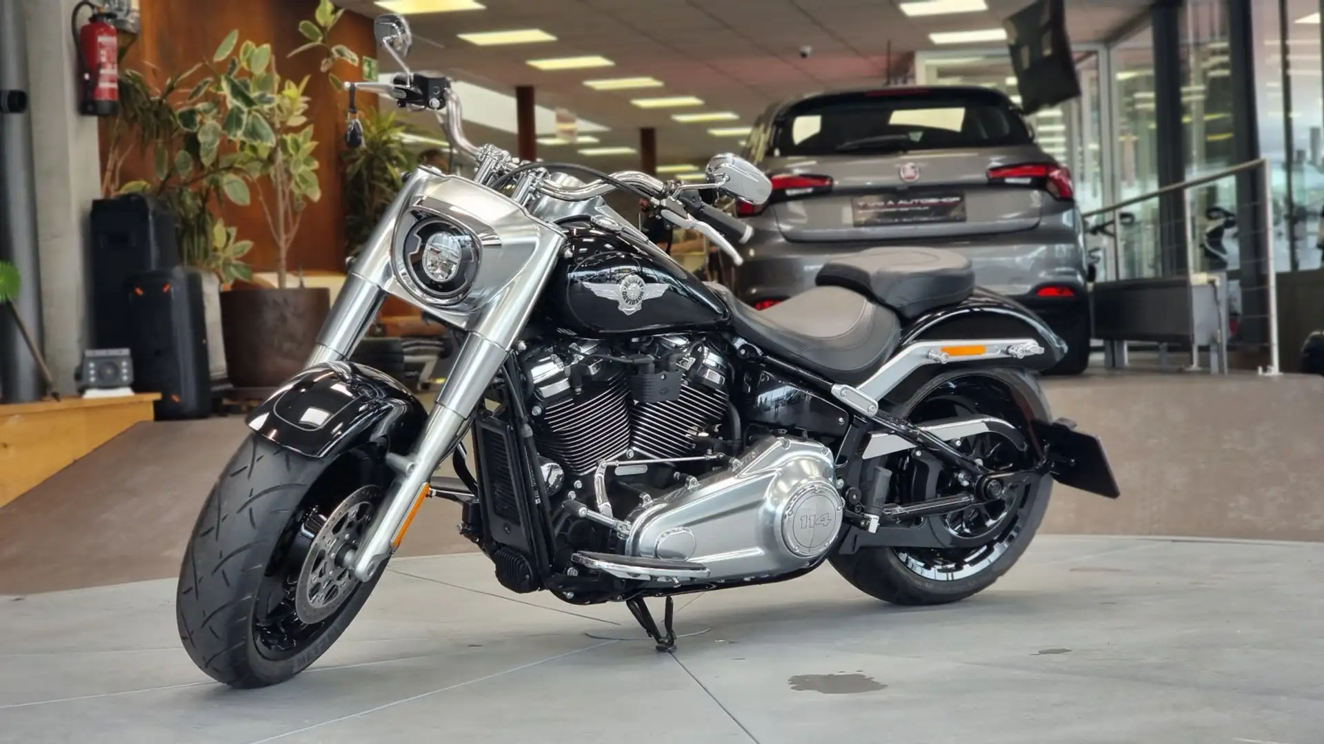 Harley-Davidson Fat Boy FLFB 114 Schwarz - 2