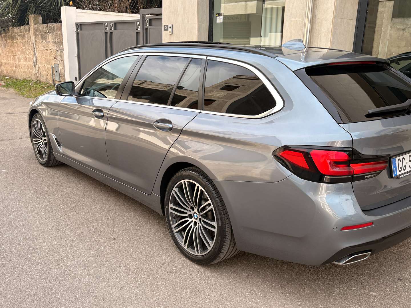 BMW Série 5 Touring Luxury 520d -  - Joinsteer - #2